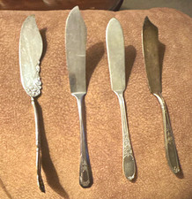 Set of 4 Vintage Silverplate Flatware butter Knives mixed patterns by WM Rogers picture