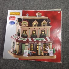 NEW Lemax Molly's Cafe Porcelain Lighted Building 05687 Village Collection 2020 picture