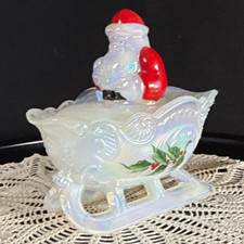 Westmoreland hand painted Iridescent glass Santa Claus Sleigh 4 in picture
