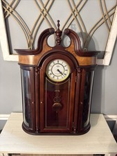 Vintage Grandfather Clock Westminster quartz side doors EUC battery power hangs picture