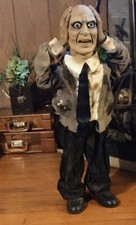 HEADS UP HARRY 32” Animated Talking Halloween Prop - Doesn’t Turn On picture