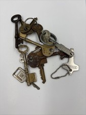 Lot 13 Vintage Antique Skeleton Keys Brass GM Stanley Curtis Padlock Rare Old picture