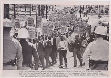 NEGROES MARCH URGING  CIVIL RIGHTS PASSAGE  Tallahassee FL * Vintage 1964 photo picture