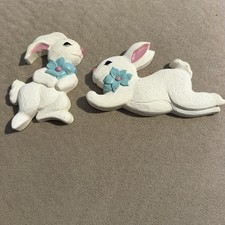 HOMCO 7609 Bunny Rabbit Vintage Flower Plastic Wall plaques Made in USA Set of 2 picture