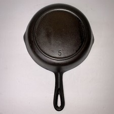 Vintage Cast Iron No 5 Skillet Has A Bit Of Pitting Tiny Wobble Ci76 picture