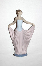 LLADRO FIGURINE THE DANCER #5050 RETIRED 1979 EXCELLENT CONDITION picture
