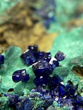 4 Lbs 13.2 Oz Crystallized Azurite with Malachite - China picture