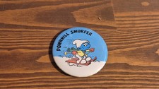 BARGAIN RARE DOWNHILL SMURFER PIN BADGE SMURFS MEMORABILIA COLLECTION  picture