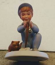 1984 BOY SCOUT Cub Scout GOEBEL Amerikids CURIOSITY Porcelain Figurine 5.5