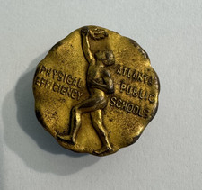 RARE ATLANTA PUBLIC SCHOOL - PHYSICAL EFFICIENCY LAPEL BADGE PIN GOLD picture