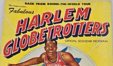 Vintage HARLEM GLOBETROTTERS 26th Season 1952-53 Official Souvenir Program picture