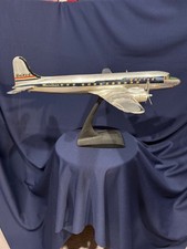 United Airlines DC-4/DC-6 vintage factory display model (DFM) picture