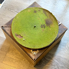 Antique Victor Victrola Phonograph Spring Motor & Board Assembly | Parts Repair picture