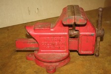 Vintage Columbian 04M2 Bench Vise 4