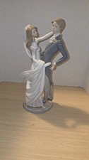 Lladro 1528 I Love You Truly Wedding Figurine Bride Groom Dancing Figurine picture