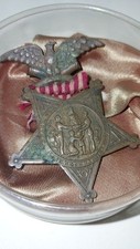 Antique 1861 - 1866 Grand Army Of The Republic Veteran Pin Medal Read Descript picture