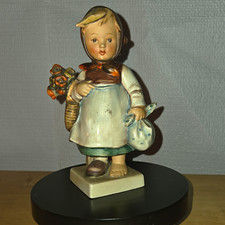 M.I. Hummel 204 Weary Wanderer TMK-2 Full Bee Goebel Germany Vintage picture