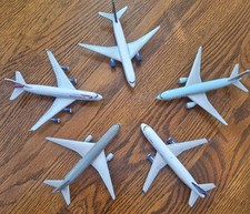 Lot of 5 Diecast airplanes Delta, British Airways, American, Air Canada, JetBlue picture