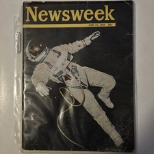 JUNE 14 1965 NEWSWEEK news magazine SPACE WALK News Stand picture