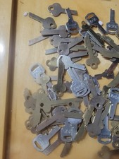 Vintage Uncut Flat Keys 1lb 12oz Pound Lot Hobby Art Crafts picture