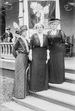 Suffragettes convention Mrs Raymond Brown Mrs Carrie Chapman C- 1914 Old Photo picture
