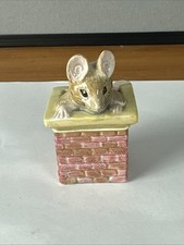 VINTAGE 1989 BEATRIX POTTER TOM THUMB ROYAL ALBERT FIGURINE IN CHIMNEY picture