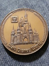 Vintage 1970s Walt Disney World Magic Kingdom Bronze Souvenir Medallion Coin picture