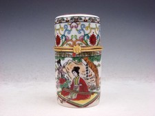 Famille-Rose Lady Musicians Painted Porcelain Toothpick Holder #09042612 picture
