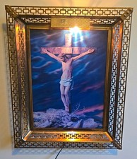 Vintage Mid-Century Lighted 3D Lenticular Hologram Art Crucifixion of Jesus 1970 picture