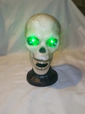 Giggles Int. Halloween Animatronic Talking Skull Green Light Up Moving Jaw 9