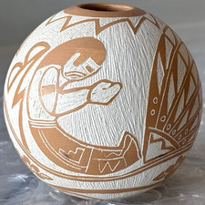 Vintage Sally Garcia NM Laguna Pueblo Pottery Incised Vase, Cultural Decor Gifts picture