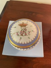 The Royal Collection Queen's China: Queen Charlotte Bone China Trinket Box RARE picture