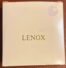 Lenox Millennium Nativity Ornament 2000 Porcelain White/Gold Hanging Round picture