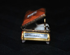 Limoges Porcelain baby grand piano RARE Vintage Chamart peint main Trinket Box picture