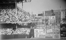 Carl Furillo Catching Baseball - Back-hand catch for another o - 1953 Old Photo picture