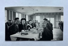 Vtg B&W Snapshot 1942 Fort Bliss Texas WWII Military Soldiers Thanksgiving Cut picture
