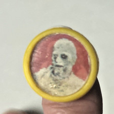 VTG 60s Universal Monsters Boris Karloff Mummy / Hunchback-Flicker Ring-Gumball picture