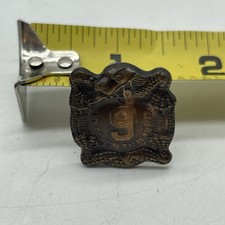 U.S. Military 9th Infantry Regiment DI DUI Insignia Crest G23 KEEP UP THE FIRE picture