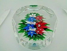 1978 Saint Louis Crystal Upright Bouquet Faceted Flower 3 Dimension Paperweight picture