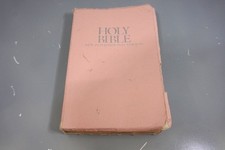 1984 Pink Leatherette Holy Bible NIV – Zondervan Red Letter With Helps picture