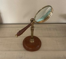 VINTAGE ROTATING DESKTOP MAGNIFYING GLASS WOODEN STAND picture