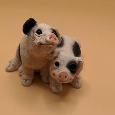 Stone Critters Farm Line Collectible Pig Figurine Made in USA picture