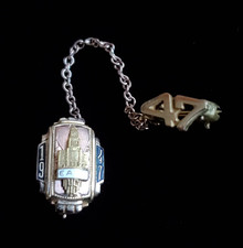 Vintage 1947 East High School Denver Colorado Lapel Pin 10K Gold 2.1 Grams picture