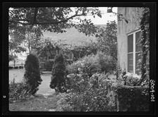 Photo:Hamilton King Residence Garden 1900s Rural House Landscape picture