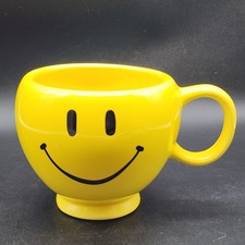Vtg Teleflora Smile Face Mug Large Yellow Ceramic Coffee Cup Mug Happy Face 14oz picture