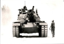 GA314 1988 Oversize Original Photo U.S. ARMY MILITARY TANK CAMP BLANDING FL picture