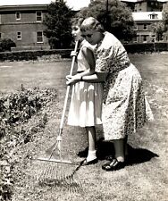 GA170 Original Photo SCHOOL COUNSELOR Teaches Blinde Student to Rake Leaves picture