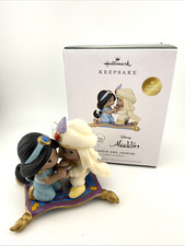 2026 Hallmark Ornament Aladdin and Jasmine Disney Precious Moments limited ed. picture