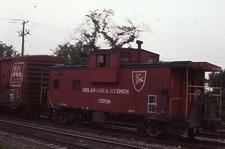 Original Train Slide Delaware Hudson Caboose #35798 10/1971 #7 picture