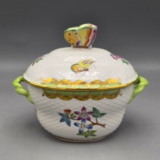 Vintage Herend Queen Victoria Porcelain Covered Sugar Bowl with Butterfly Finial picture